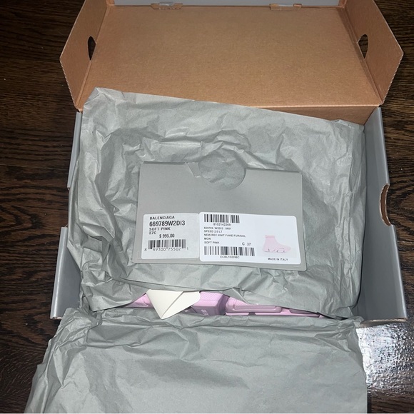 Balenciaga
Speed 2.0 Sneaker In Recycled Knit And Fake Fur women winter - Picture 10 of 10